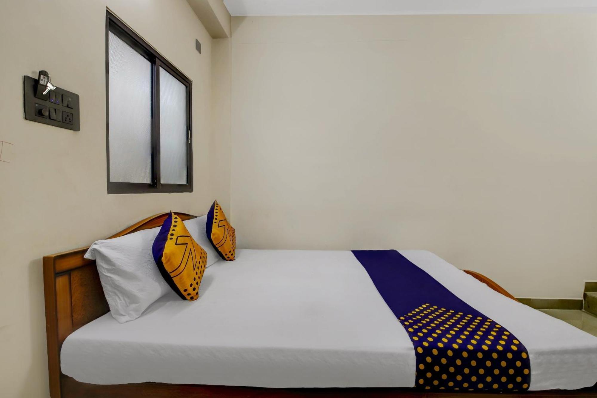 Spot On 73621 Srinivasa Boarding And Lodging Jalahalli Ngoại thất bức ảnh
